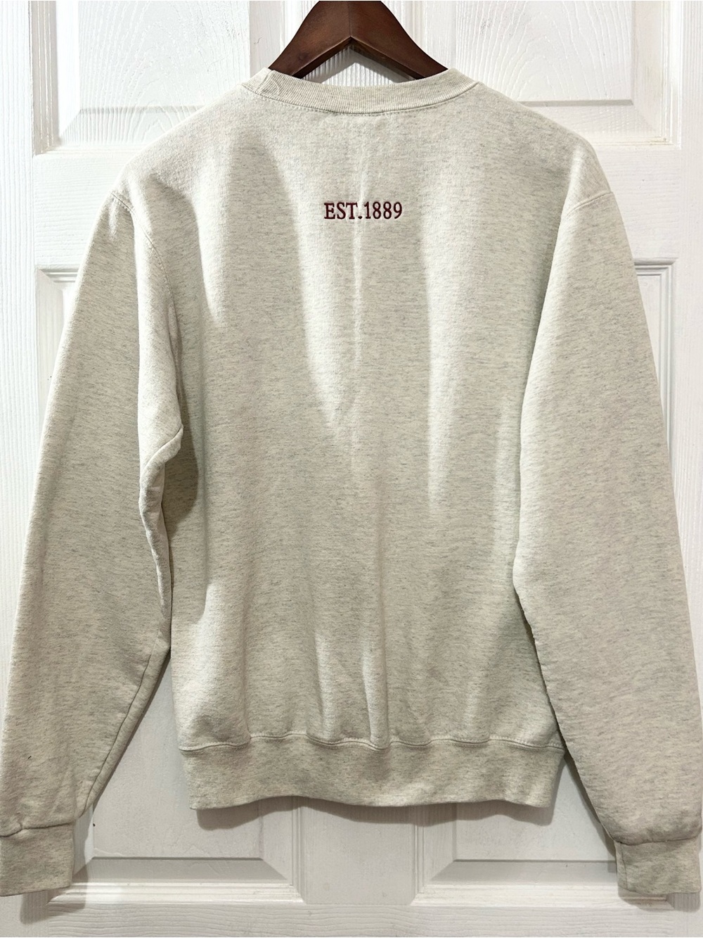 Champion Elon University Crewneck Sweatshirt Small Oatmeal Embroidered Spell Out - Picture 2 of 5